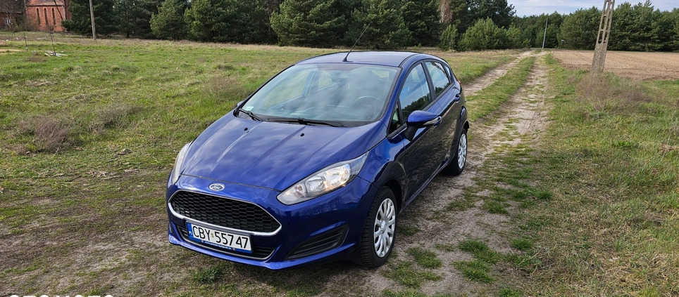 Ford Fiesta cena 42500 przebieg: 65800, rok produkcji 2017 z Recz małe 137